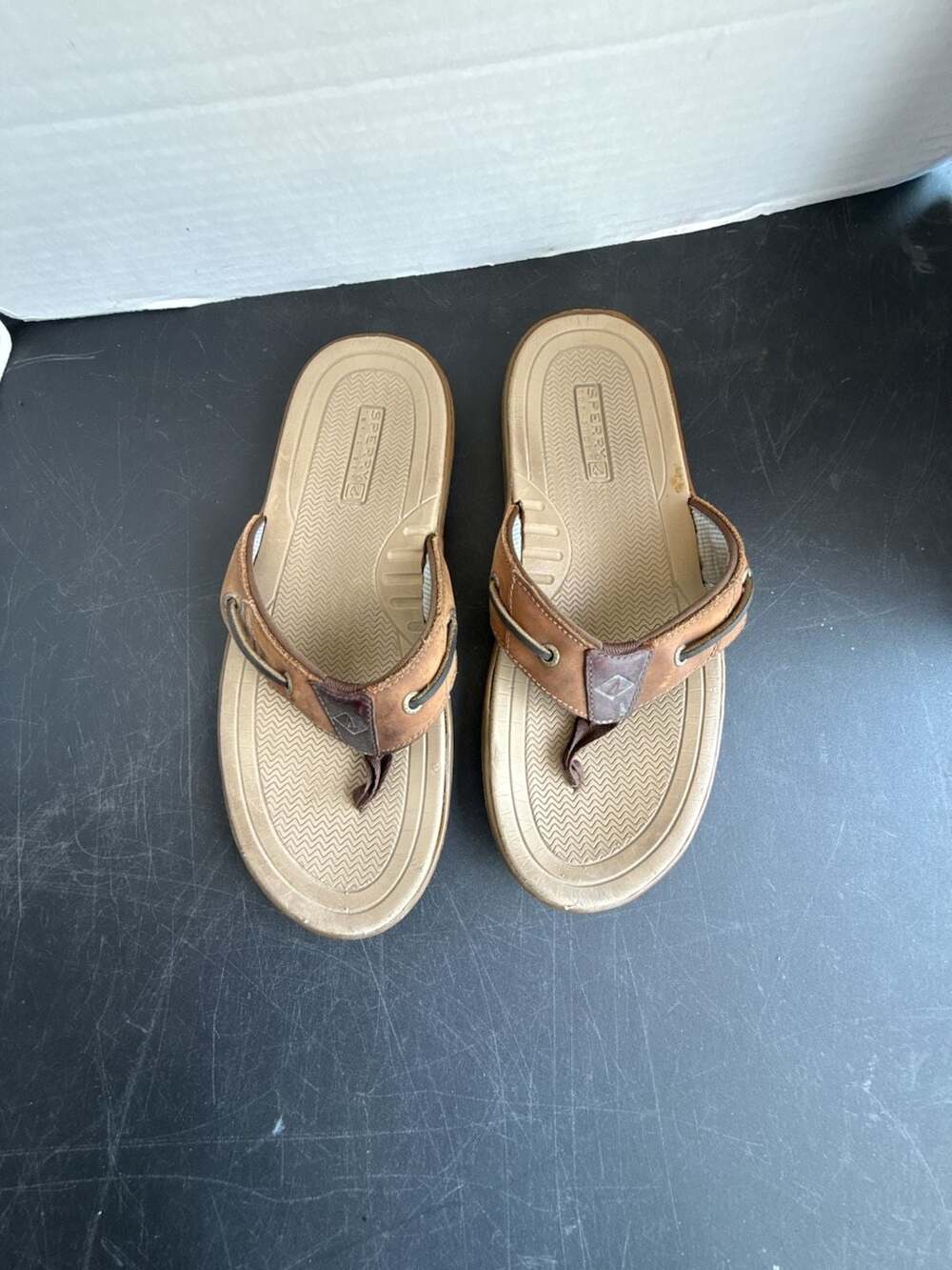 Sperry Top-Sider Men's Baitfish Leather Thong Sandals